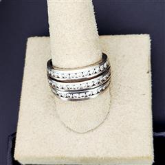 NORDSTROM Lady's Diamond Wedding Band 45 Diamonds 4.50 Carat T.W.
